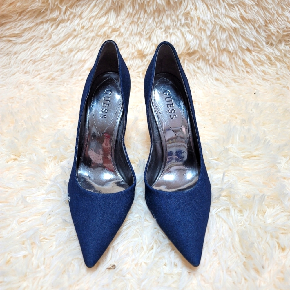 COPY - Guess Pointed Dress Pump
